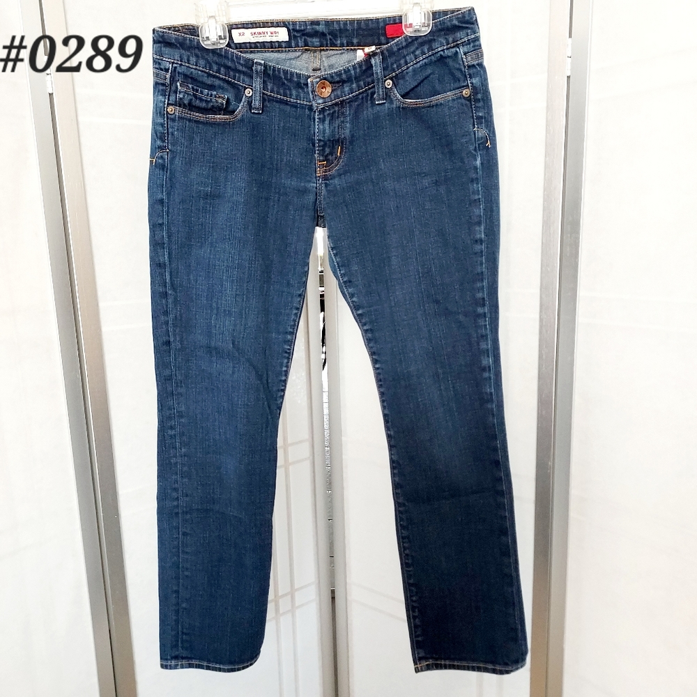X2 Skinny W01 Ultra Low Rise Skinny leg jeans 🤍Size 8 short